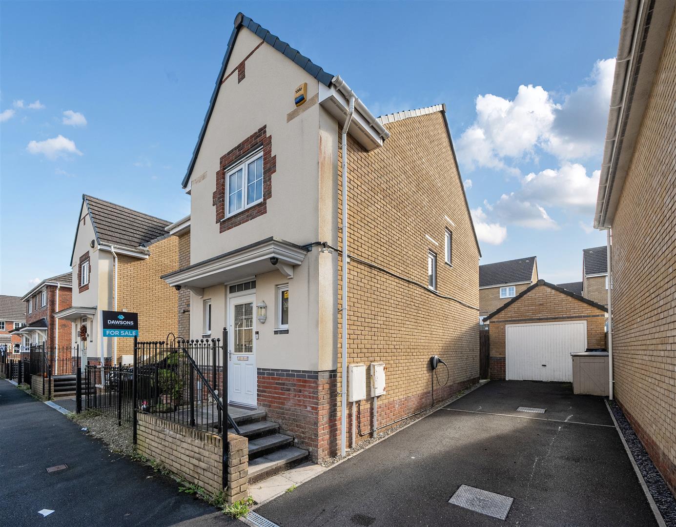 Cae Morfa, Neath, SA10 6EH